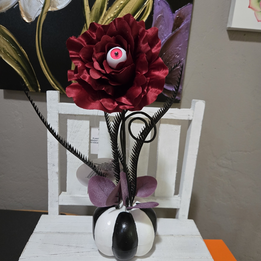 Eyeball Plant Halloween Spooky Plant